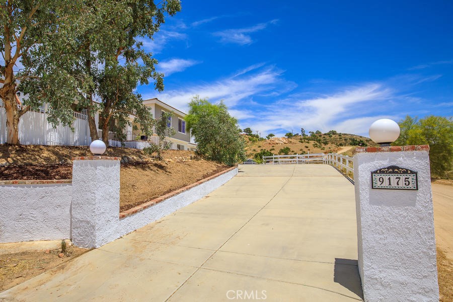 9175 Yucca Hills Road Agua Dulce, CA 91390 - Photo 5 of 70