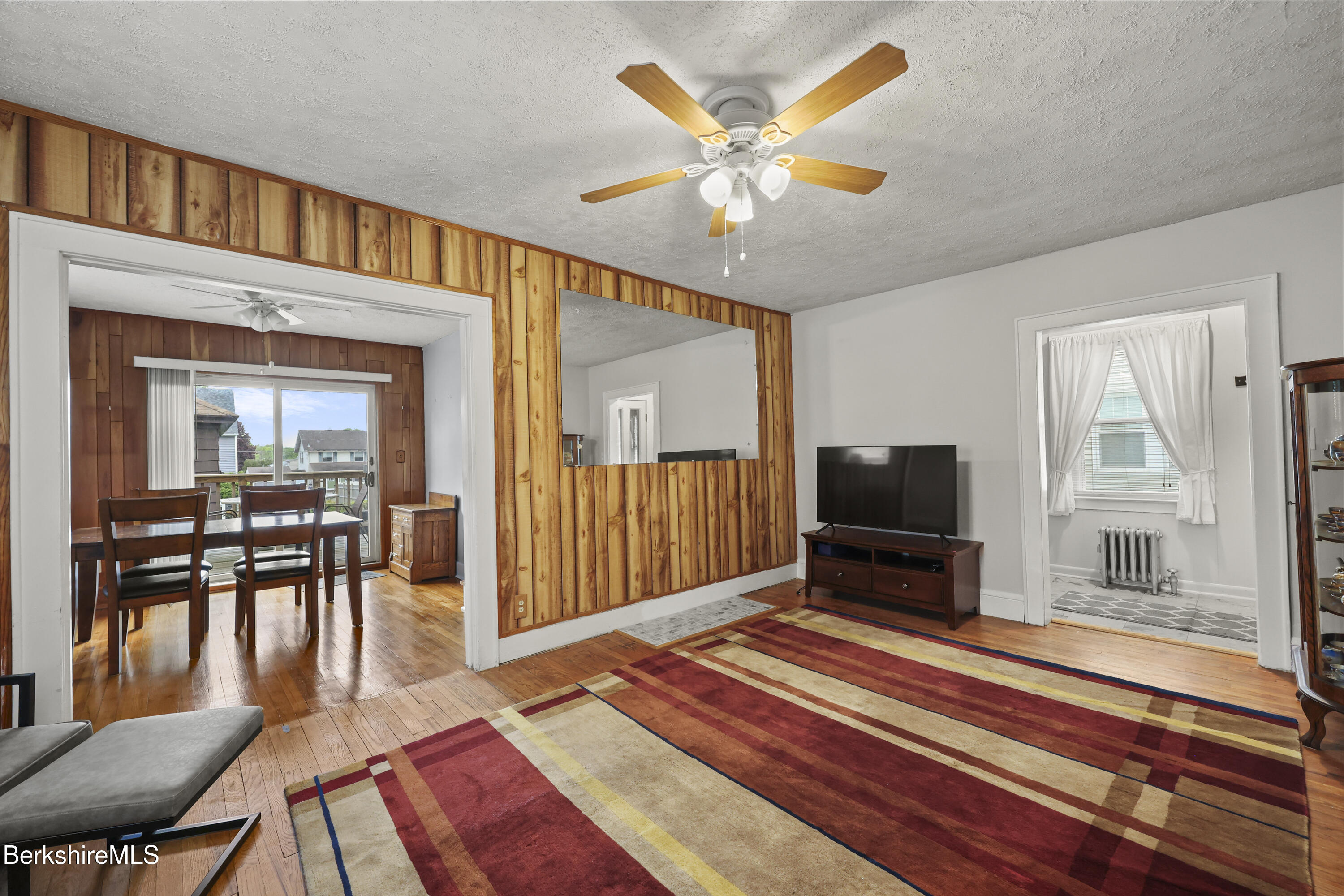 142 Benedict Road Pittsfield, MA 01201 - Photo 7 of 31 Living Room
