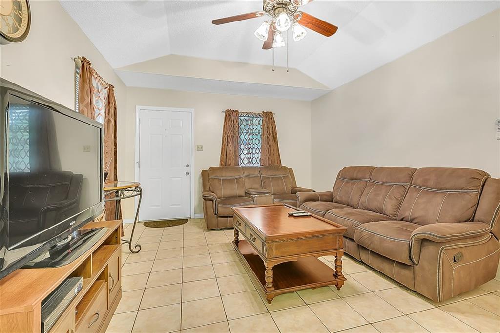 813 Kinler Street Luling, LA 70070 - Photo 3 of 12 Gallery Image 3