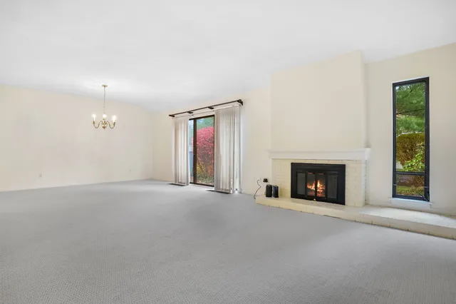 $345,000 | 511 Heritage Village, Unit B, Southbury, CT 06488