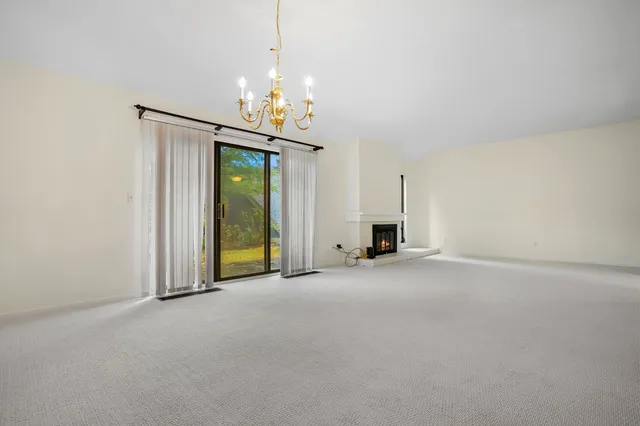 $345,000 | 511 Heritage Village, Unit B, Southbury, CT 06488