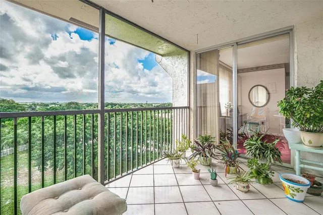 a view of a interior of the house