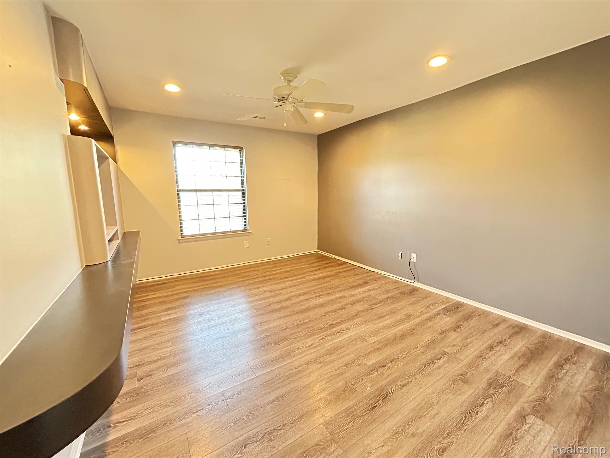 29657 Pine Ridge Circle Farmington, MI 48331 - Photo 15 of 19 Gallery Image 15