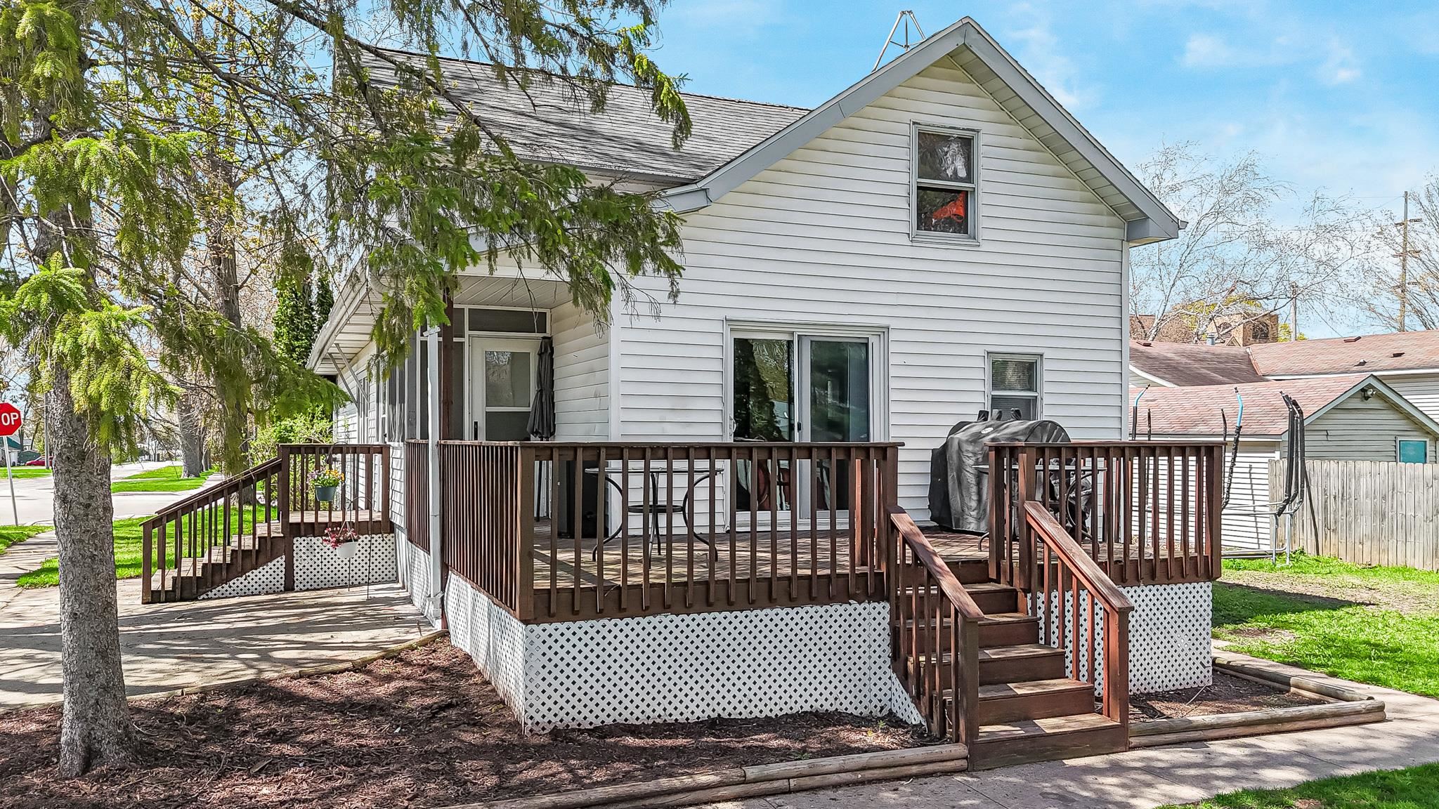 127 South 3rd Street Winneconne, WI 54986 - Photo 27 of 29
