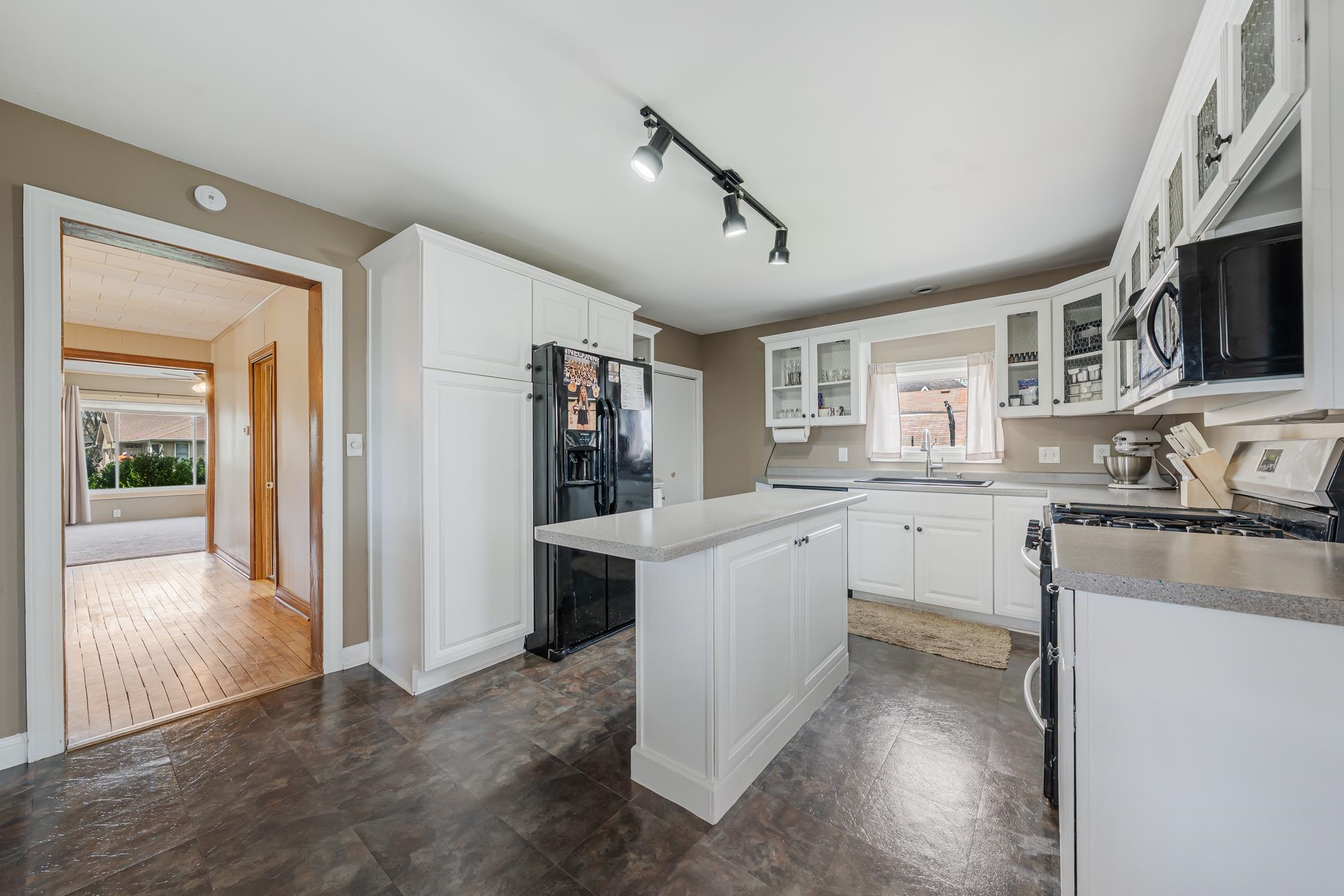 127 South 3rd Street Winneconne, WI 54986 - Photo 5 of 29