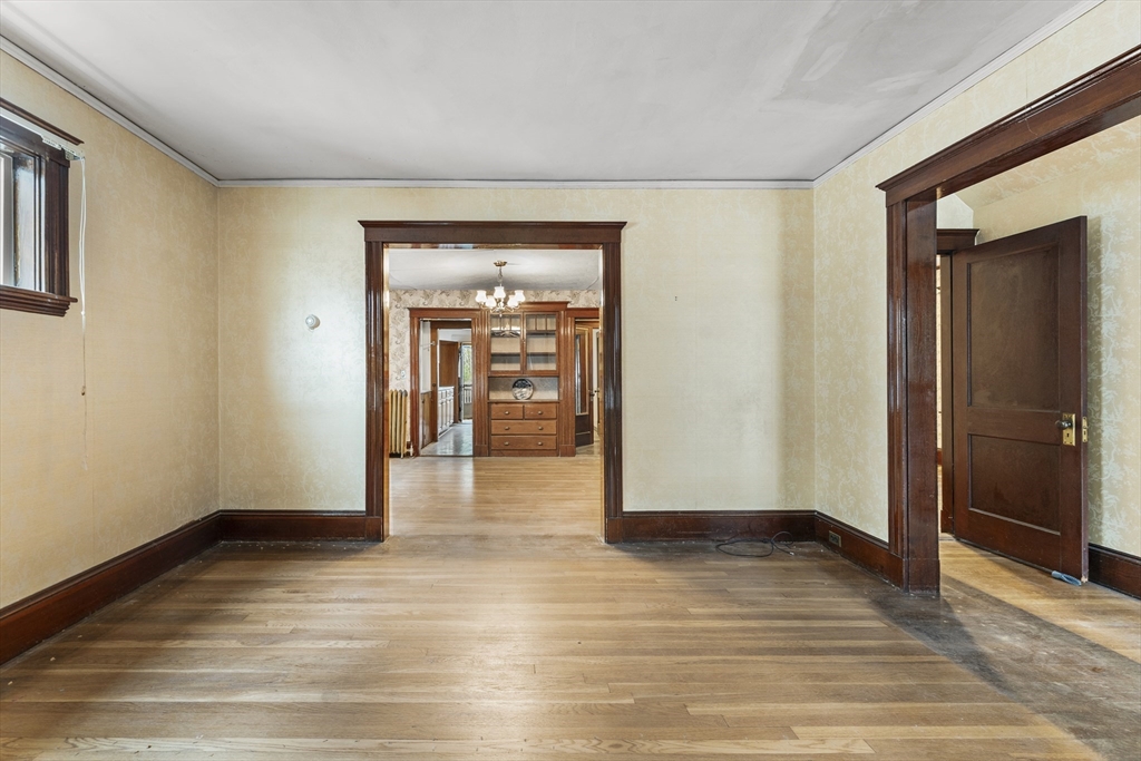 42 Belmont Street Somerville, MA 02143 - Photo 13 of 39