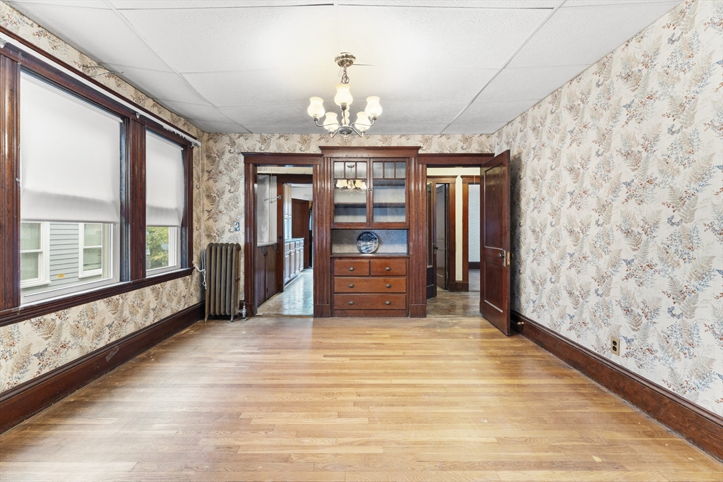 42 Belmont Street Somerville, MA 02143 - Photo 14 of 39