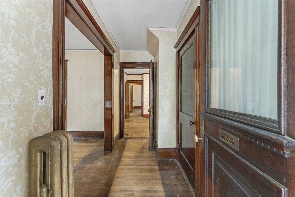 42 Belmont Street Somerville, MA 02143 - Photo 18 of 39