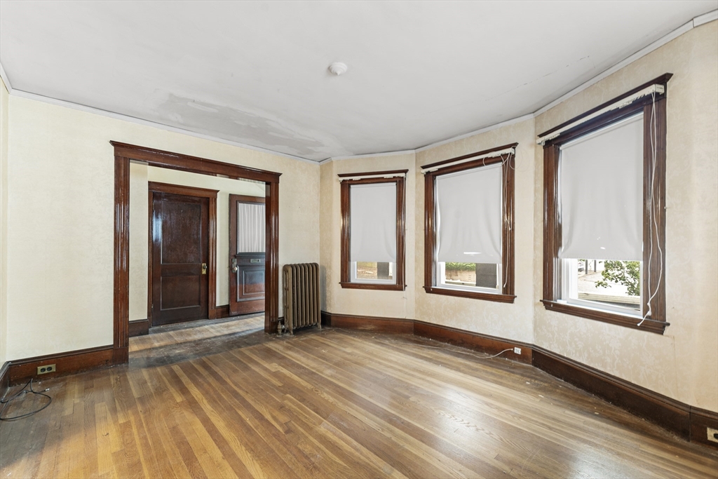 42 Belmont Street Somerville, MA 02143 - Photo 2 of 39