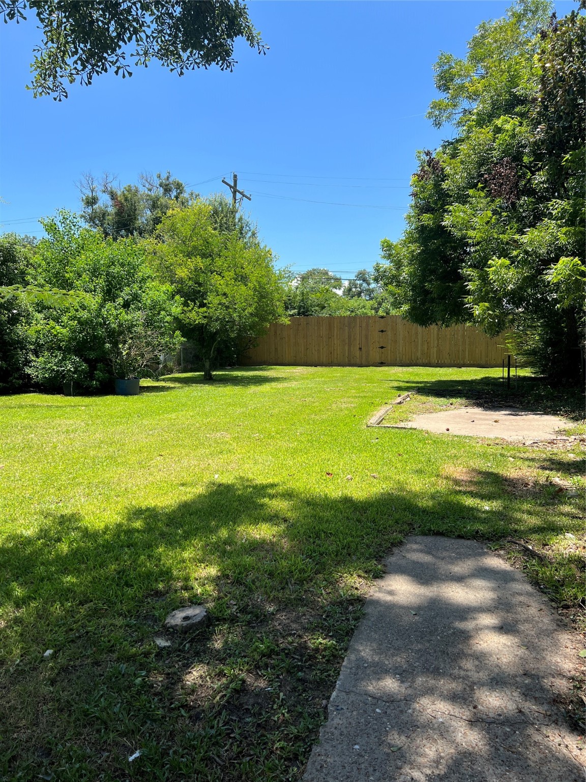 3001 Austin Street Vidor, TX 77662 - Photo 14 of 14 a view of a golf course with a lake