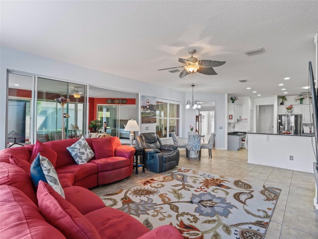 9052 Southeast 130th Loop Summerfield, FL 34491 - Photo 15 of 46