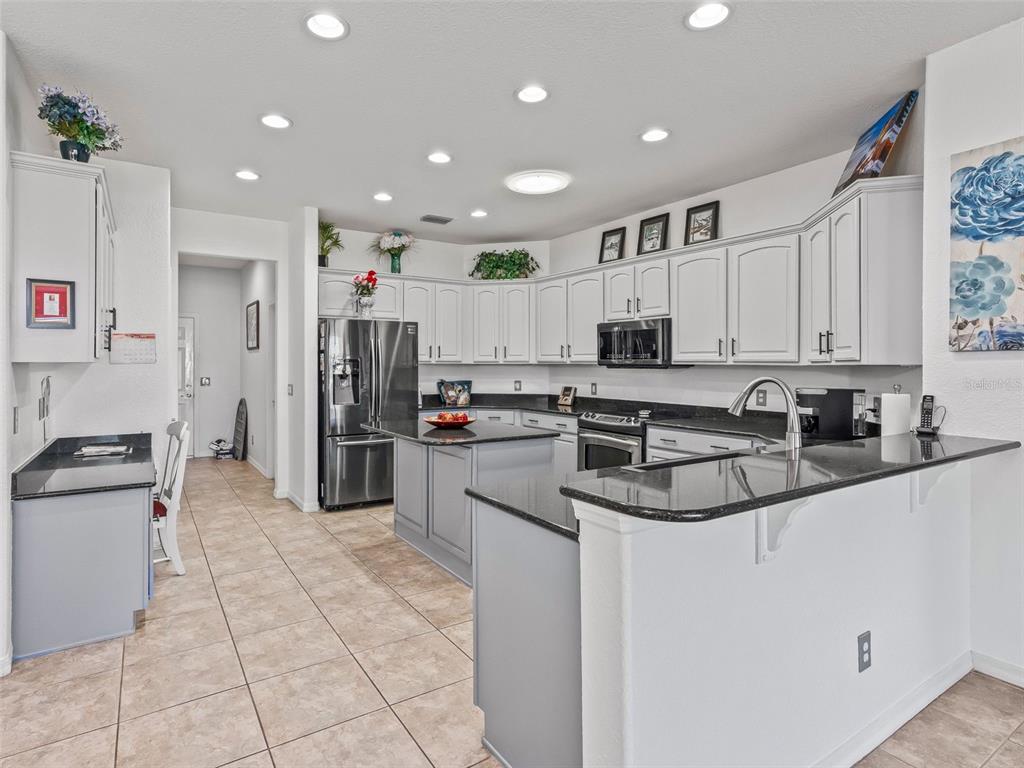 9052 Southeast 130th Loop Summerfield, FL 34491 - Photo 17 of 46