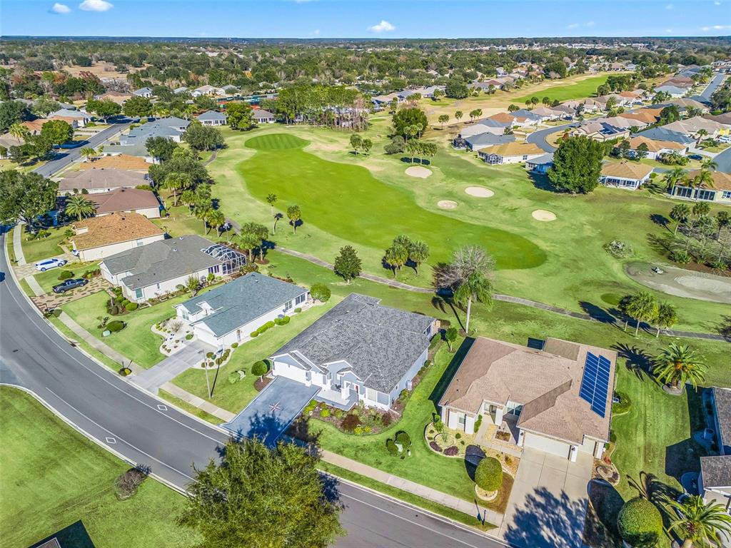 9052 Southeast 130th Loop Summerfield, FL 34491 - Photo 3 of 46