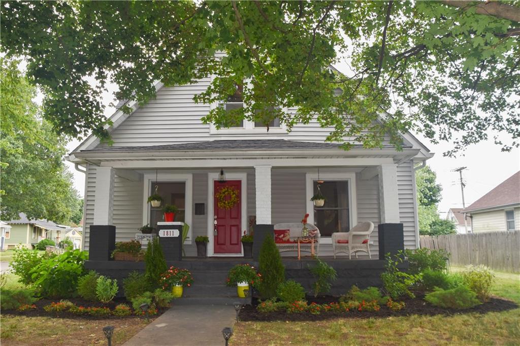 1811 Maple Street Columbus, IN 47201 - Photo 1 of 29 Gallery Image 1
