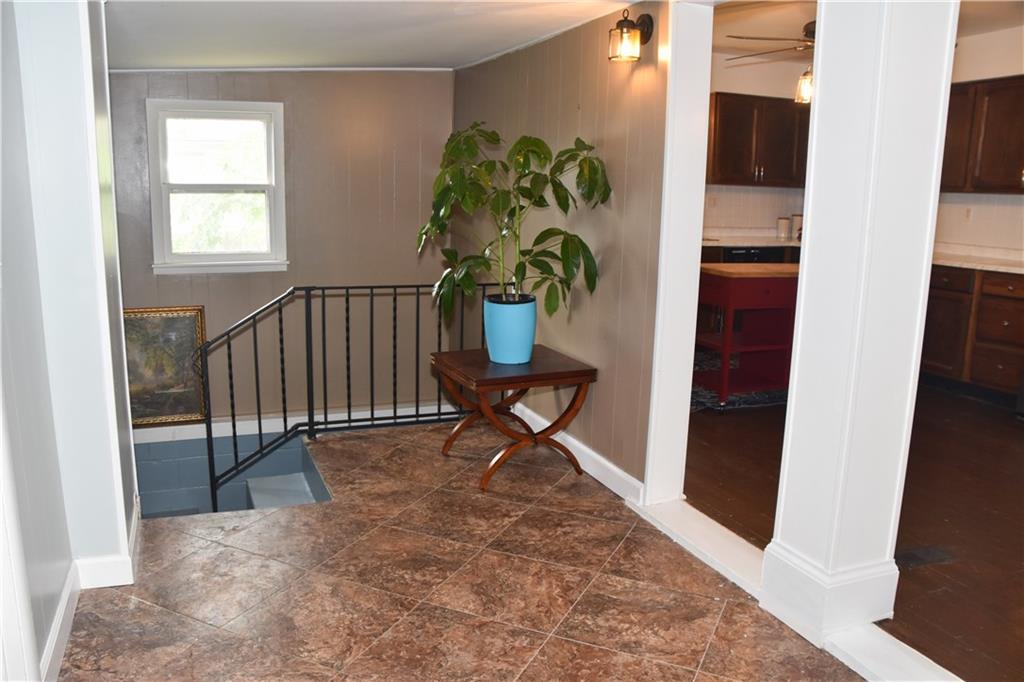 1811 Maple Street Columbus, IN 47201 - Photo 13 of 29 Gallery Image 13