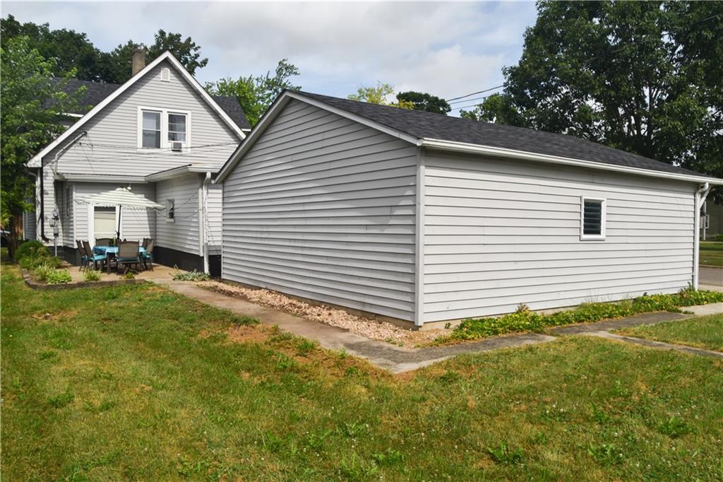 1811 Maple Street Columbus, IN 47201 - Photo 27 of 29 Gallery Image 27