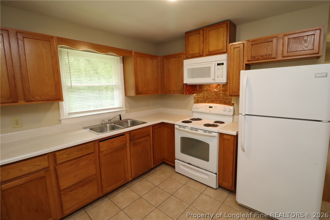 829 Carlisle Street Raleigh, NC 27610 - Photo 8 of 27
