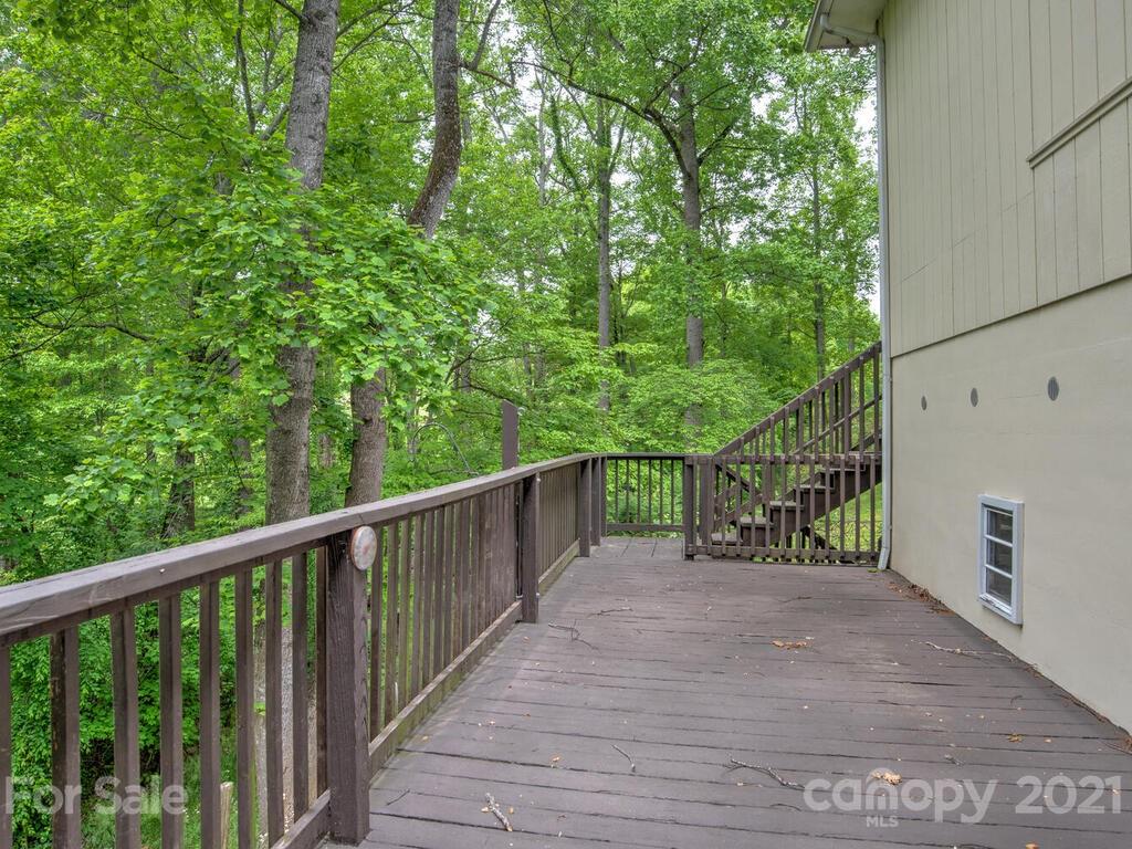 226 Church Road Fairview, NC 28730 - Photo 21 of 41 Gallery Image 21