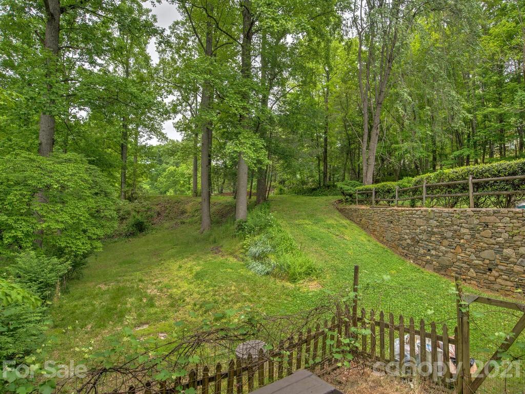 226 Church Road Fairview, NC 28730 - Photo 23 of 41 Gallery Image 23