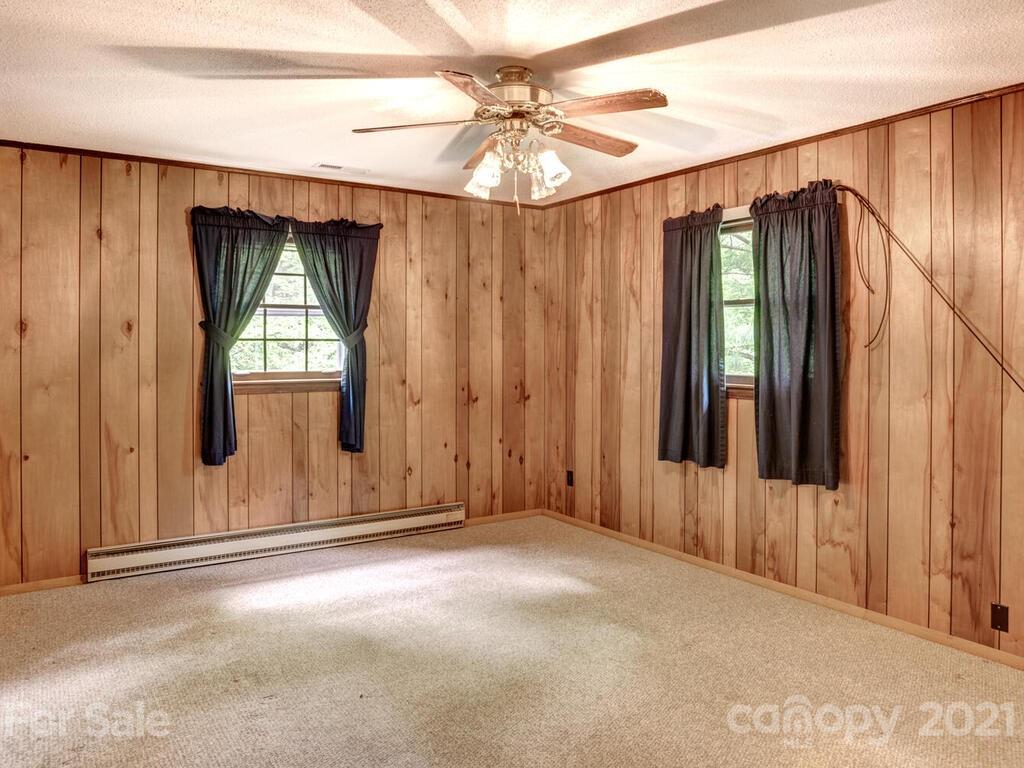 226 Church Road Fairview, NC 28730 - Photo 6 of 41 Gallery Image 6