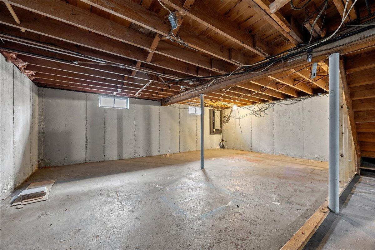 328 Ray Street Portland, ME 04103 - Photo 19 of 20 23-328 Ray St-23