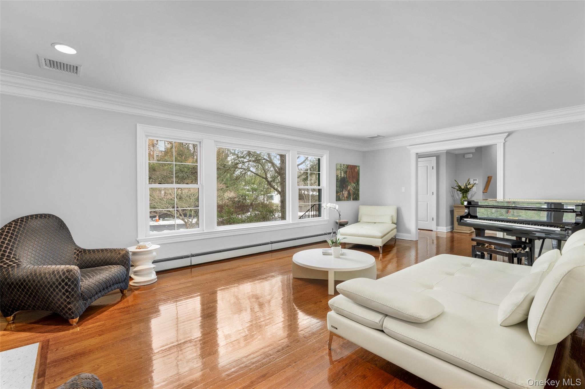 37 Barlow Lane Rye, NY 10580 - Photo 6 of 40 Enjoy sunsets in the evening from this oversized picture window