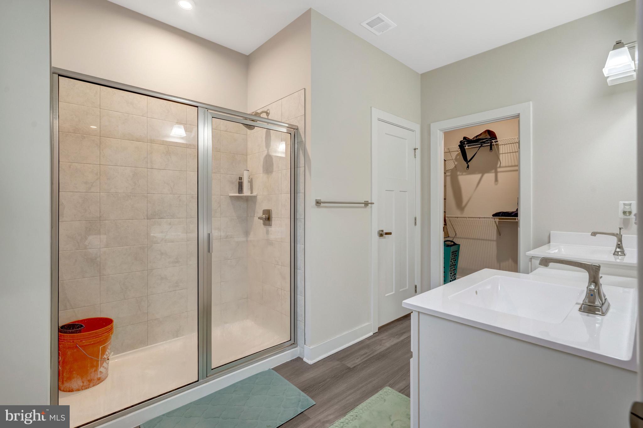 42558 Invergordon Terrace Sterling, VA 20166 - Photo 26 of 38