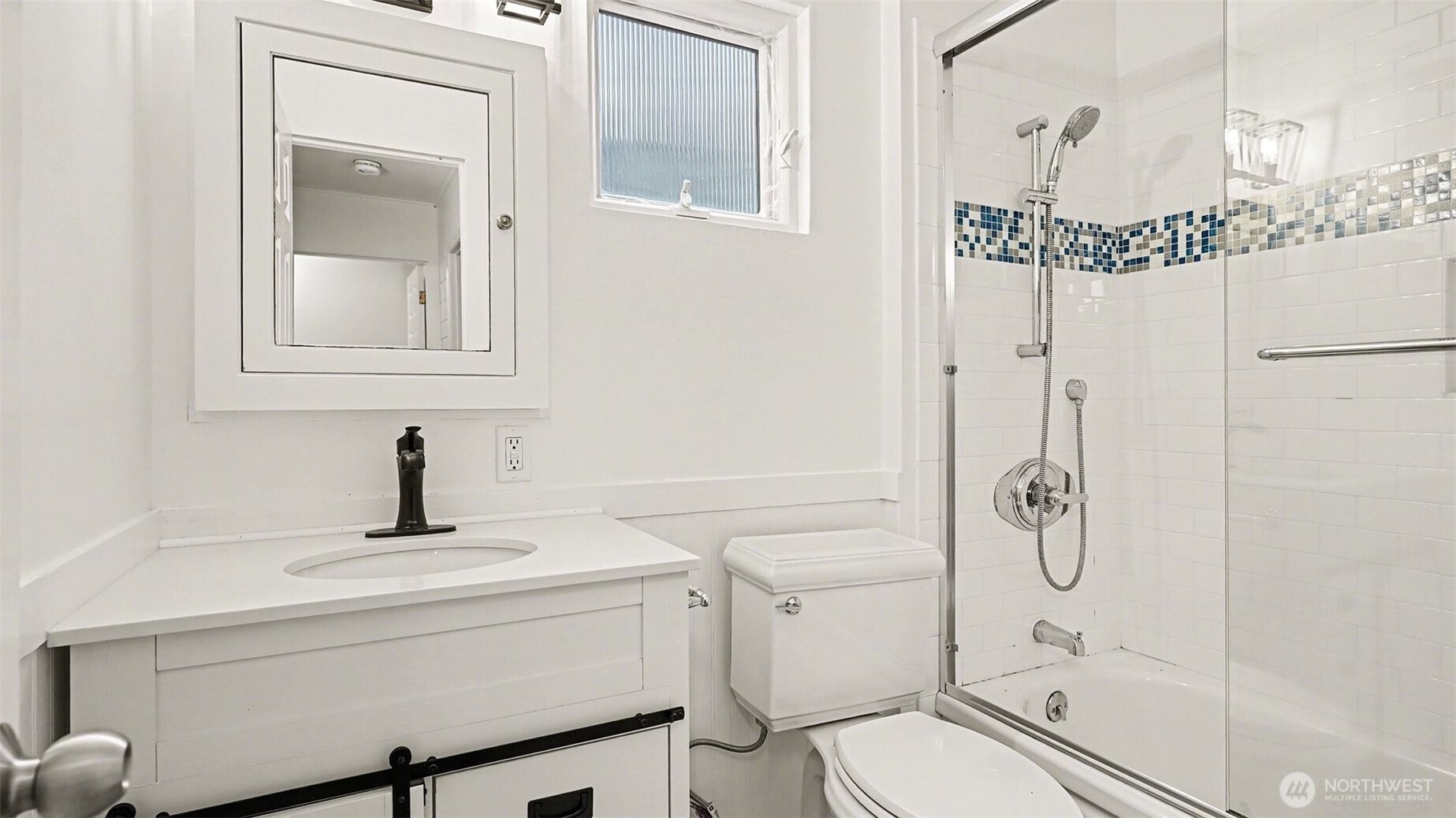 4335 Northeast 45th Street Seattle, WA 98105 - Photo 14 of 33