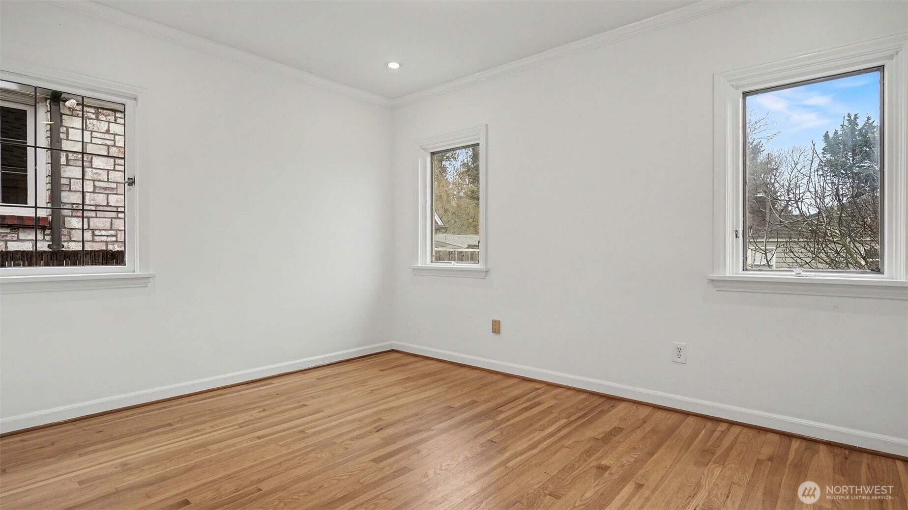 4335 Northeast 45th Street Seattle, WA 98105 - Photo 15 of 33