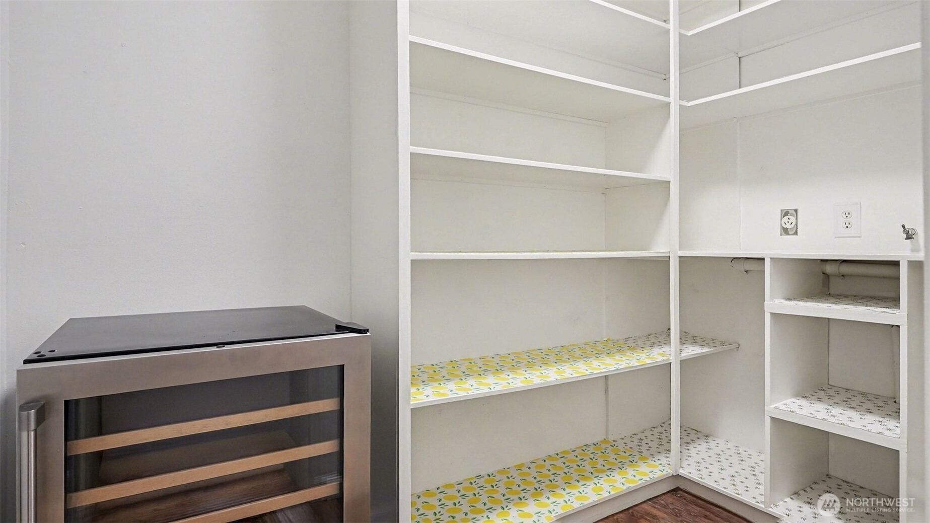 4335 Northeast 45th Street Seattle, WA 98105 - Photo 28 of 33