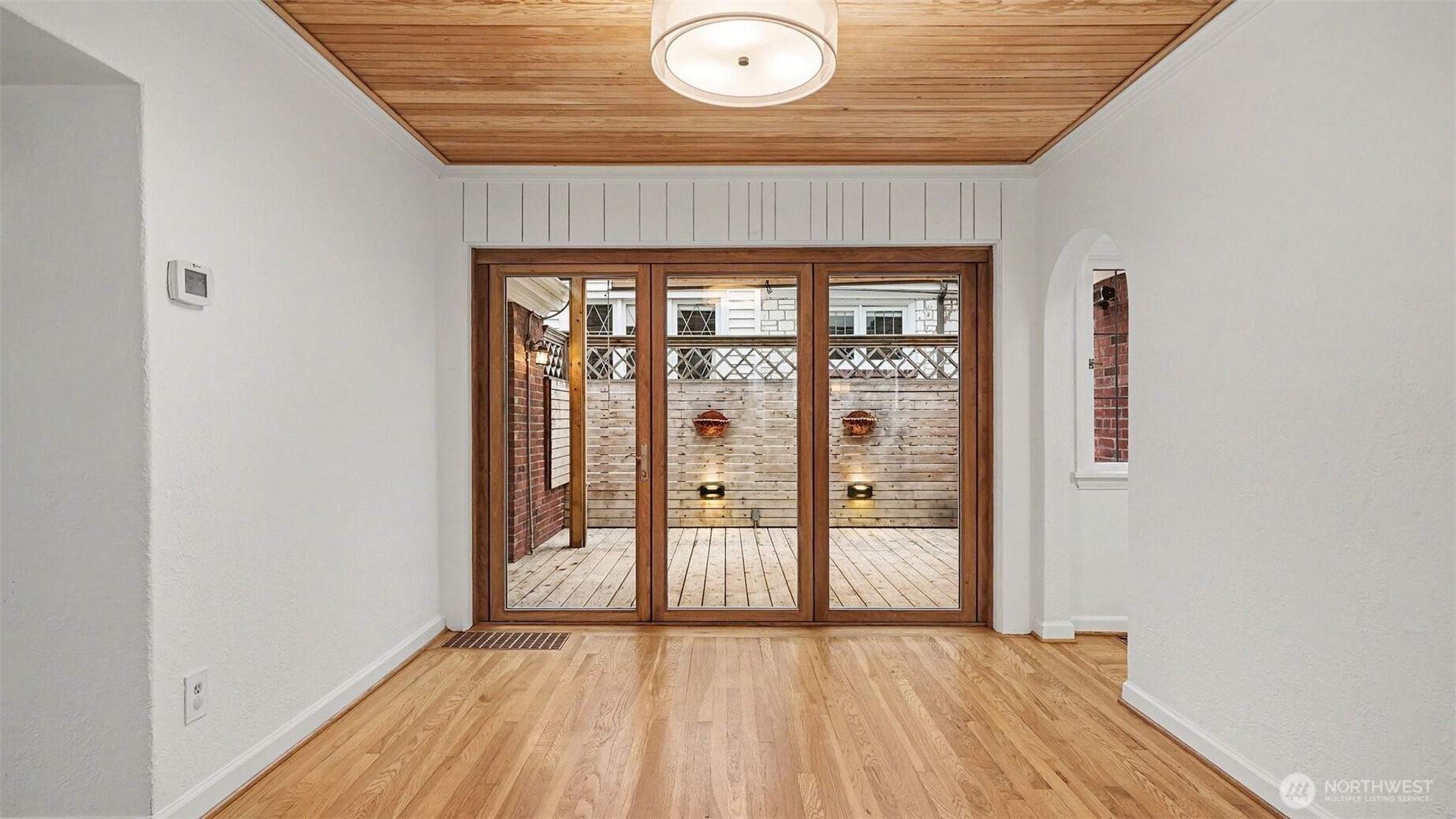 4335 Northeast 45th Street Seattle, WA 98105 - Photo 6 of 33