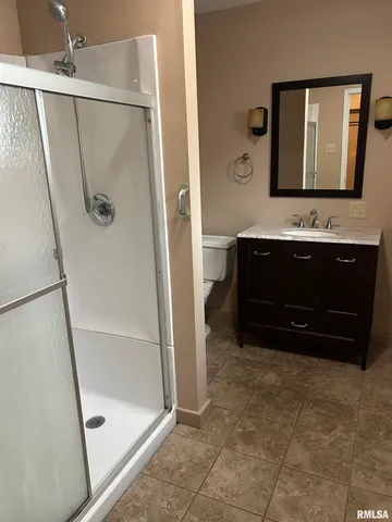 $79,900 | 422 West 5th Street, Benton, IL 62812