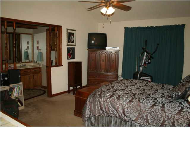 105 McCarty Road Byram, MS 39212 - Photo 8 of 18 Master Suite