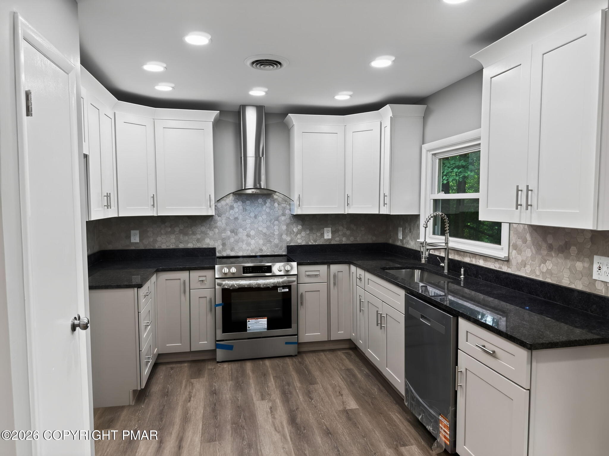 203 Ruth Street Portland, PA 18343 - Photo 15 of 54 15
