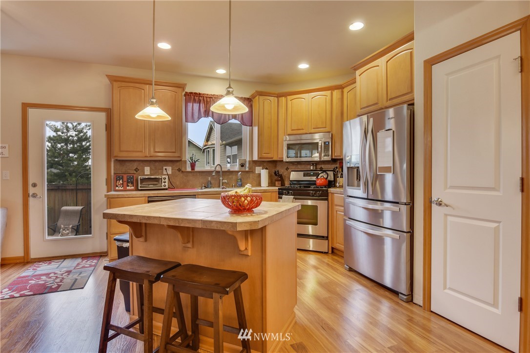 24019 22nd Avenue West Bothell, WA 98021 - Photo 7 of 25