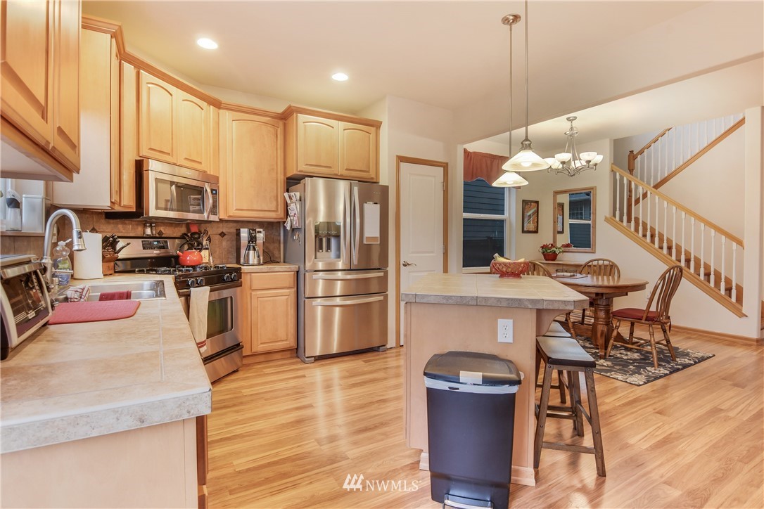 24019 22nd Avenue West Bothell, WA 98021 - Photo 9 of 25