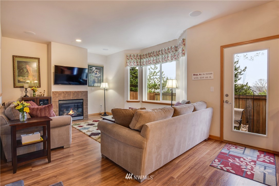 24019 22nd Avenue West Bothell, WA 98021 - Photo 10 of 25