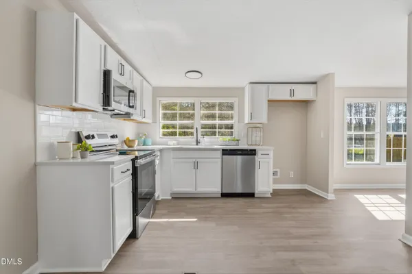 $179,999 | 193 John L Road, Maxton, NC 28364