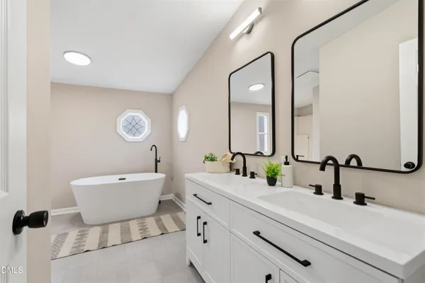 $179,999 | 193 John L Road, Maxton, NC 28364