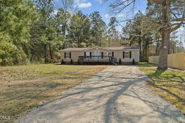 $179,999 | 193 John L Road, Maxton, NC 28364