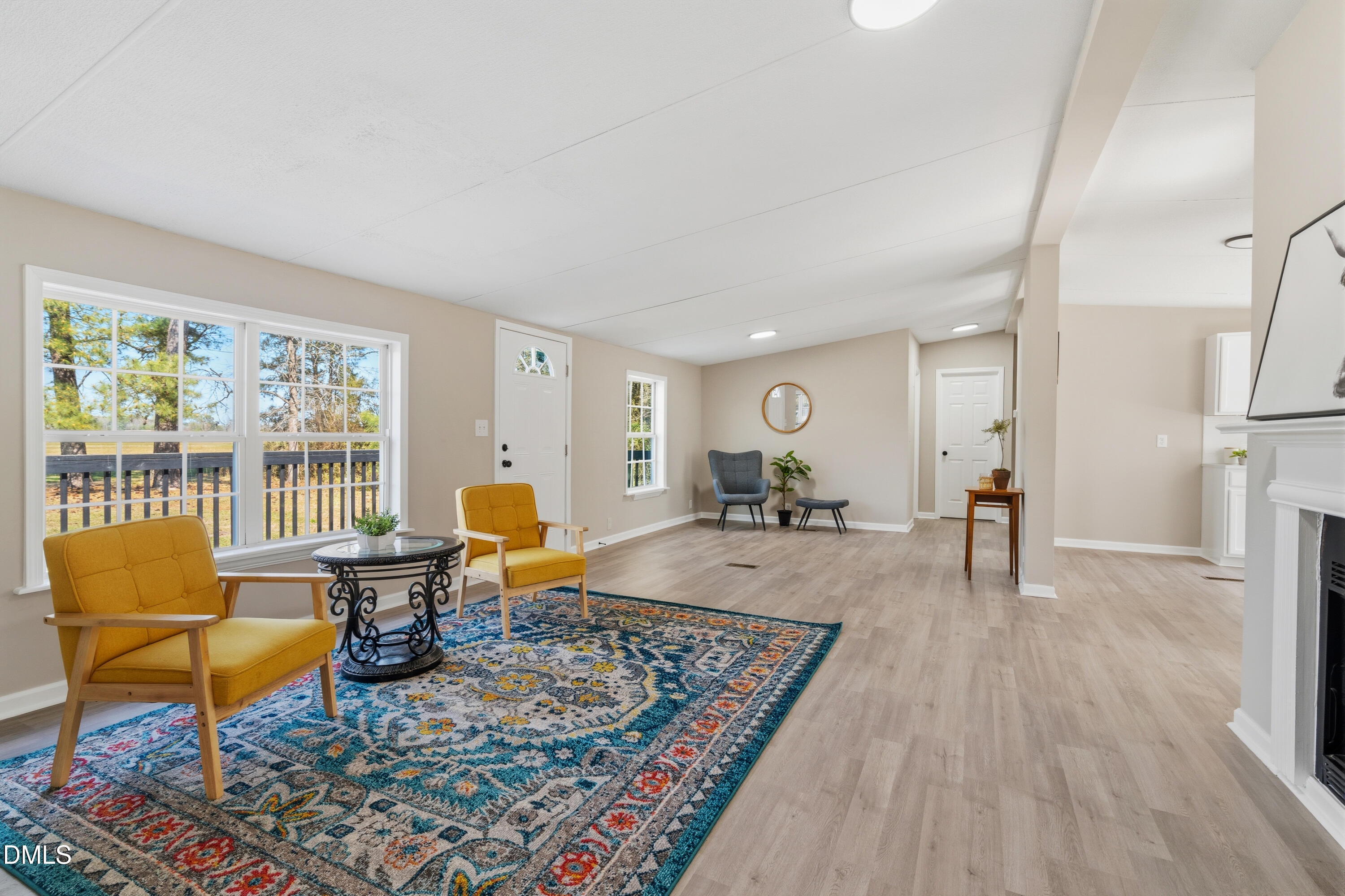 193 John L Road Maxton, NC 28364 - Photo 7 of 31 DSC01648