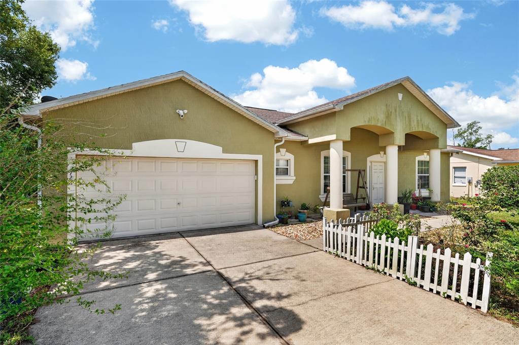 2728 Southwest 153rd Pl Road Ocala, FL 34473 - Photo 2 of 56