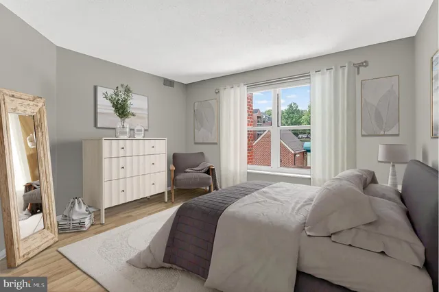 $365,000 | 2100 Langston Boulevard, Unit 335, Arlington, VA 22201