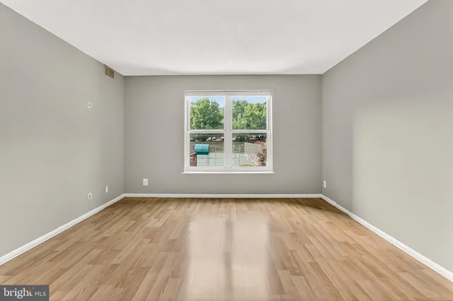 $365,000 | 2100 Langston Boulevard, Unit 335, Arlington, VA 22201