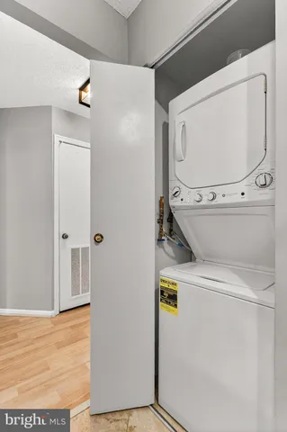 $365,000 | 2100 Langston Boulevard, Unit 335, Arlington, VA 22201