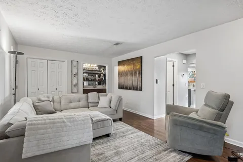 $349,900 | 387 Huntington Ridge Drive, Nashville, TN 37211