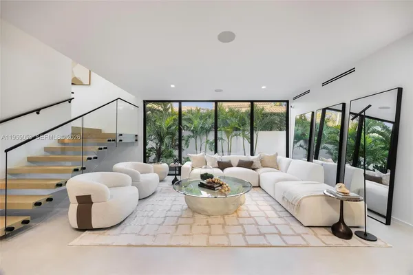 $7,950,000 | 30 Samana Drive, Coconut Grove, FL 33133