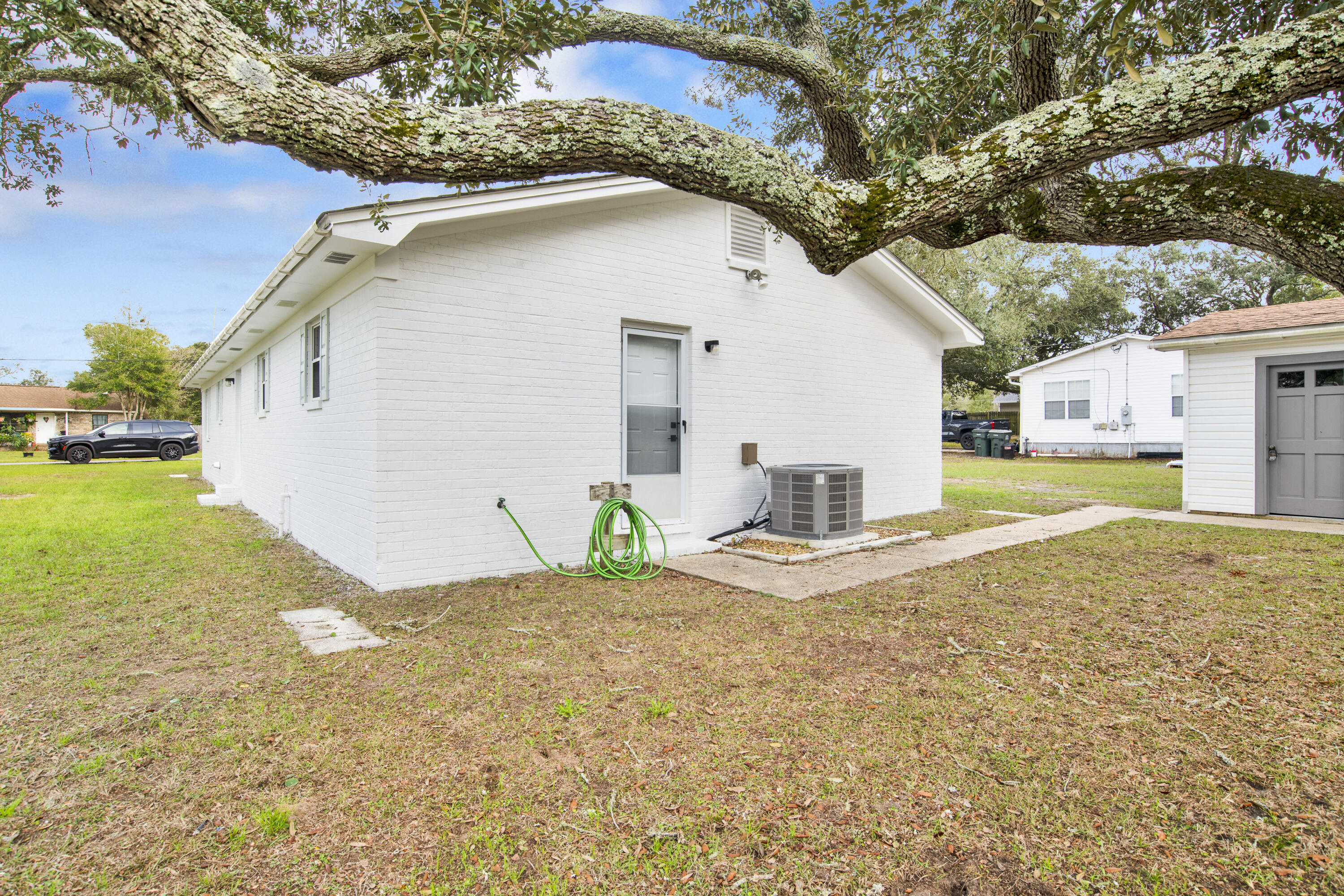 5621 Galvez Road Pensacola, FL 32507 - Photo 26 of 31