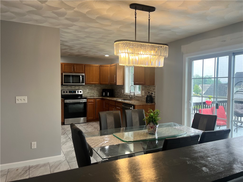 70 Fieldside Drive Woonsocket, RI 02895 - Photo 8 of 16