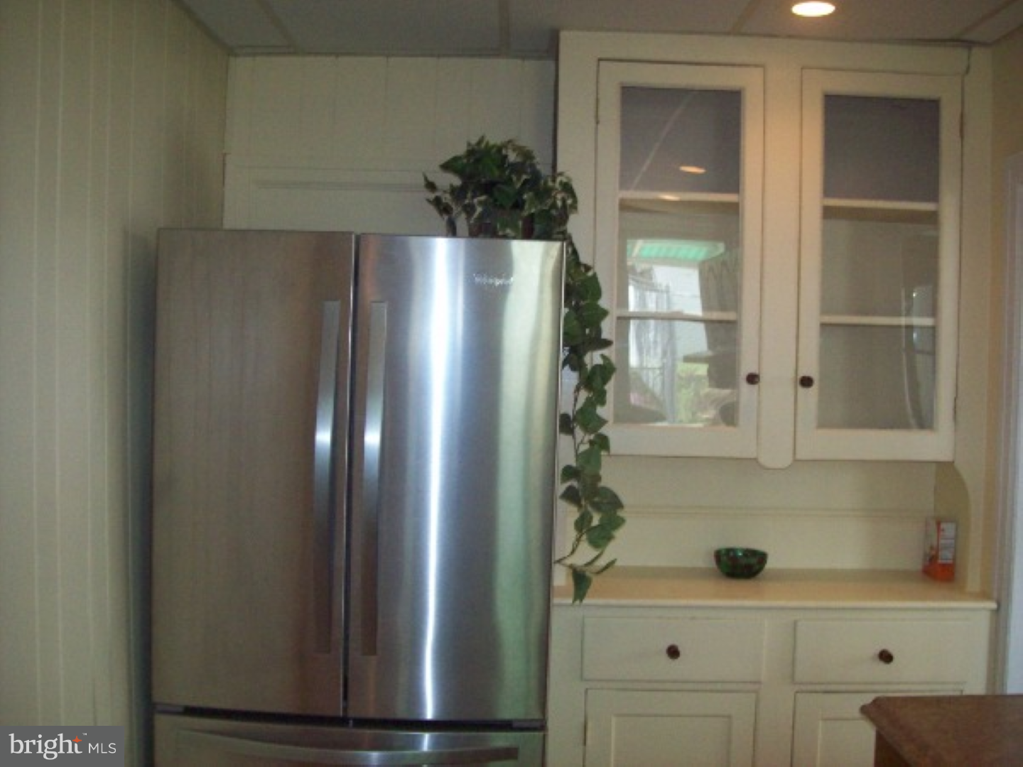 108 Harvin Road Upper Darby, PA 19082 - Photo 11 of 25 Kitchen